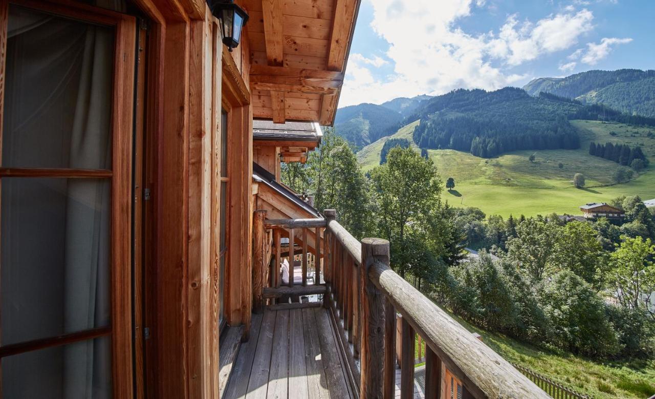 Drei Hittn Saalbach Apartment Bagian luar foto