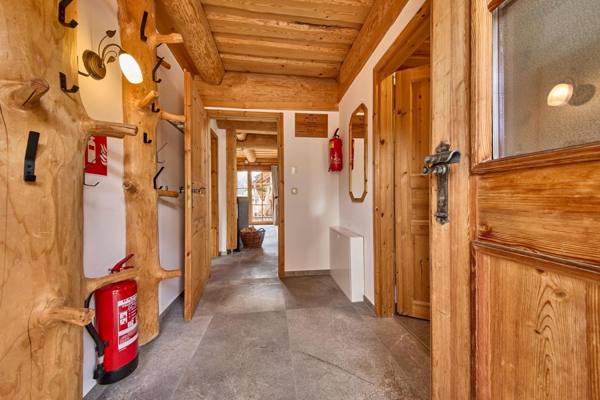 Drei Hittn Saalbach Apartment Bagian luar foto